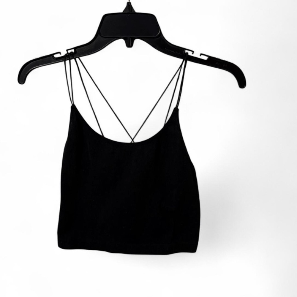 No Boundaries Black Sleeveless Crop Camisole